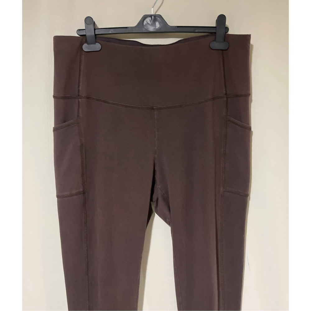 NWOT Women's Chico's Zenergy Brown Leggings with Pockets SZ 2R/12/14R - Picture 3 of 9